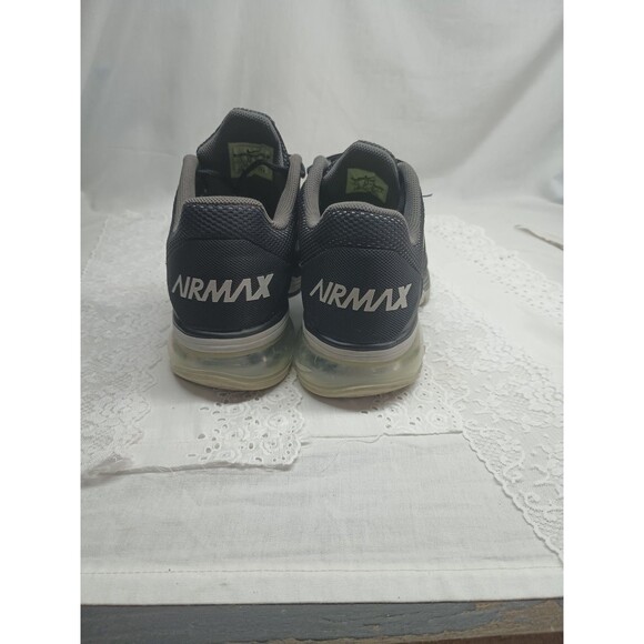 Nike Excellerate 4 Black Mens 9.5 Athletic Running Shoe AirMax Work Gym - Picture 3 of 7